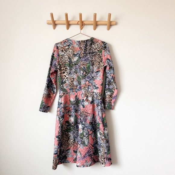 Iten Klairie Floral Animal Print Dress - Picture 8 of 10